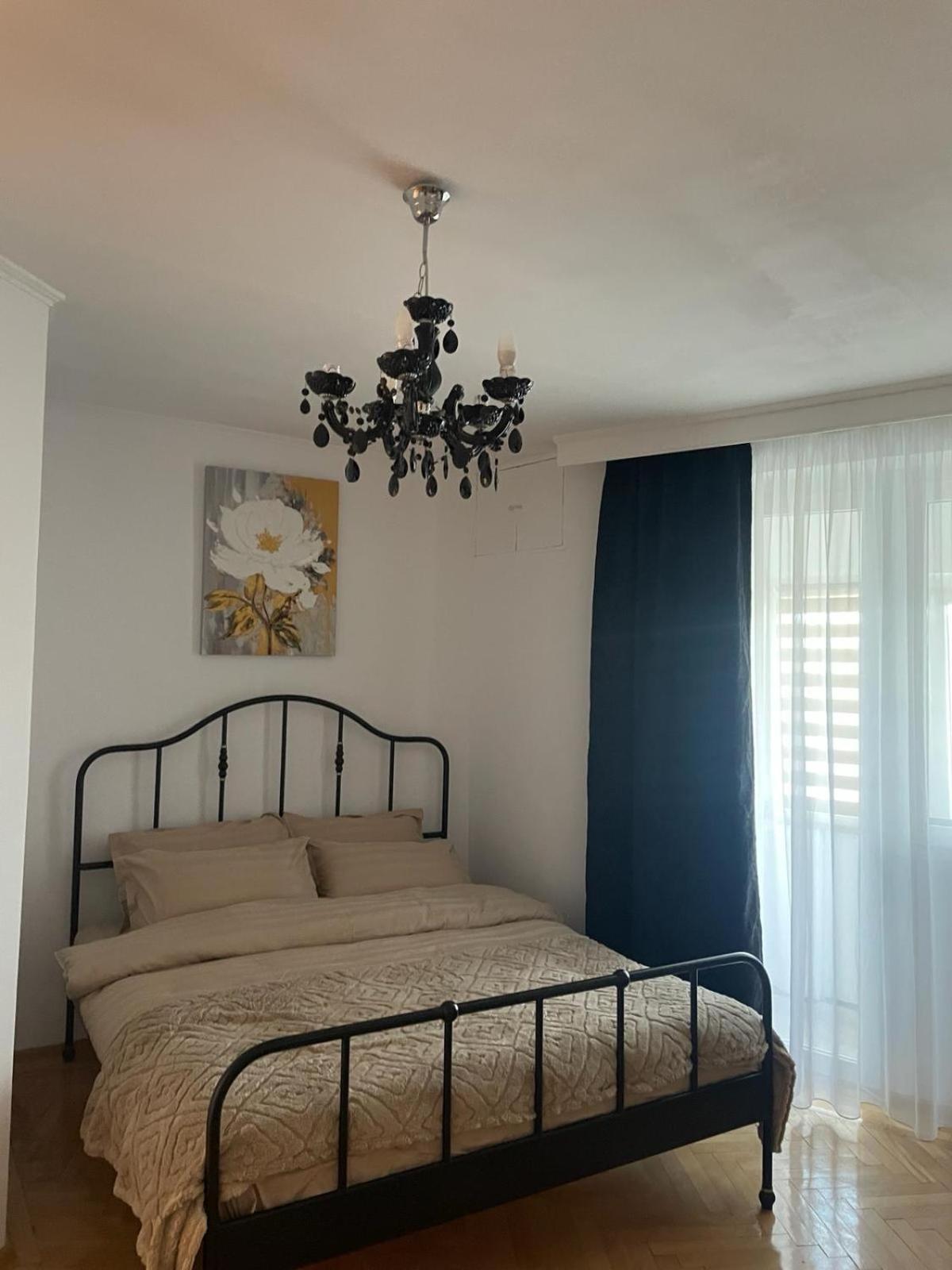 Emm Apartament - 100M Parc Si Metrou Tinererului Bucureşti Exterior foto