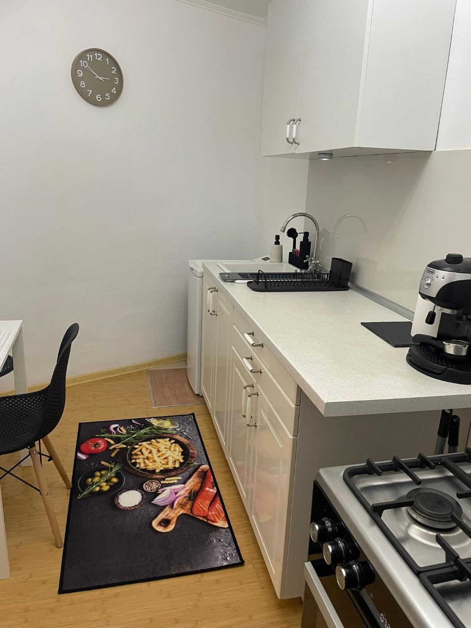 Emm Apartament - 100M Parc Si Metrou Tinererului Bucureşti Exterior foto